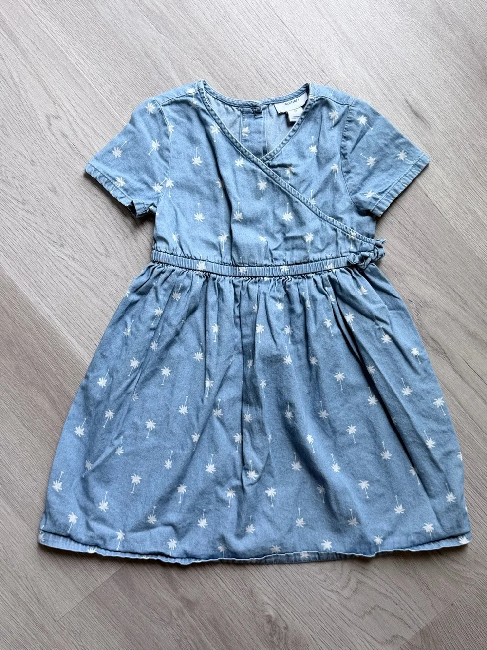 Lot of 5 - Girls Dresses and Rompers (4T)
